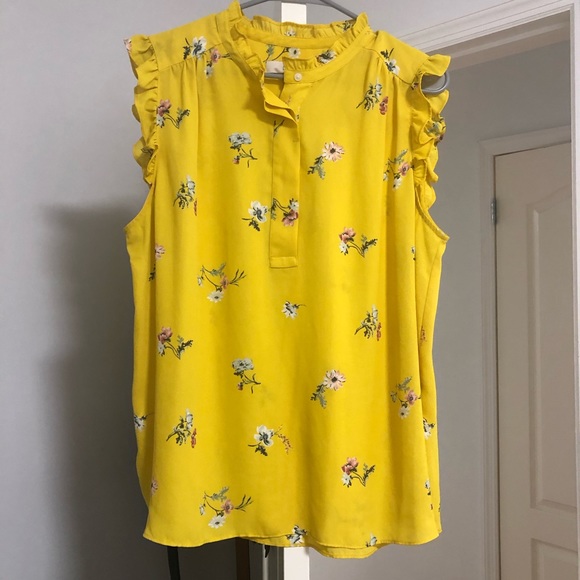 LOFT Tops - Ann Taylor LOFT yellow floral blouse XL